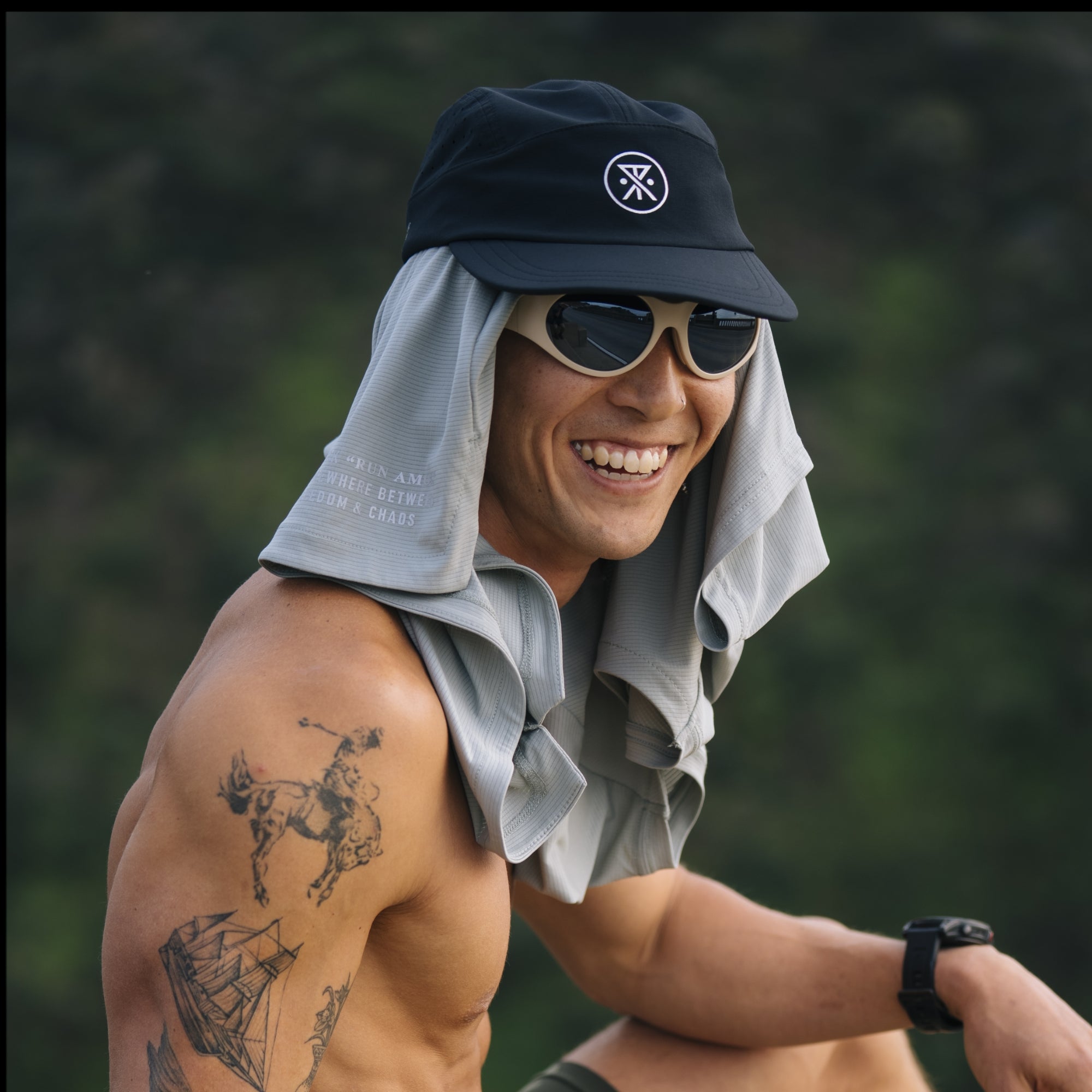 Adventure-ready Alta Elite Run Strapback Hat from Roark, featuring a versatile design perfect for travel and outdoor activities.