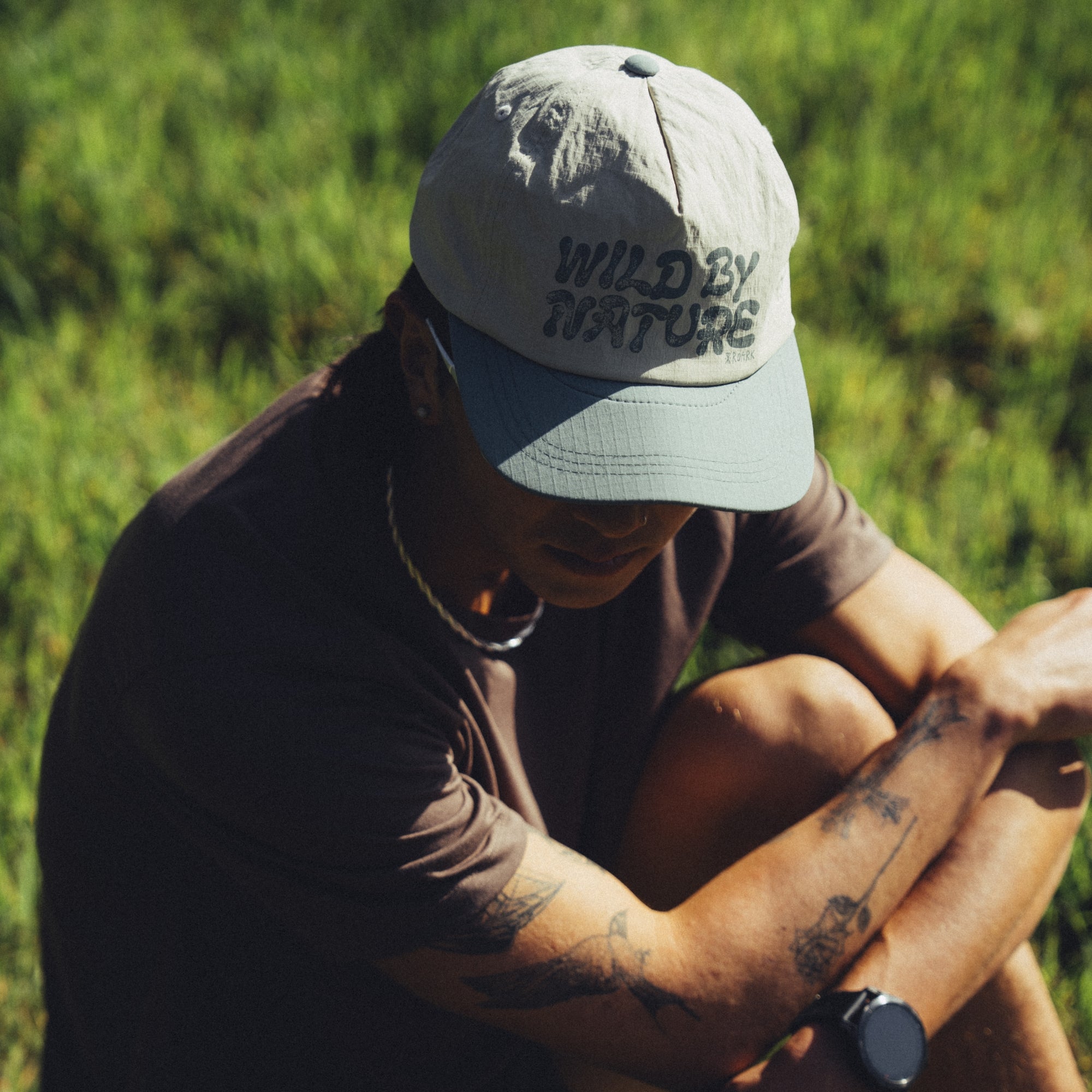 Mathis 5 Panel Strapback Hat in Oatmeal – Roark