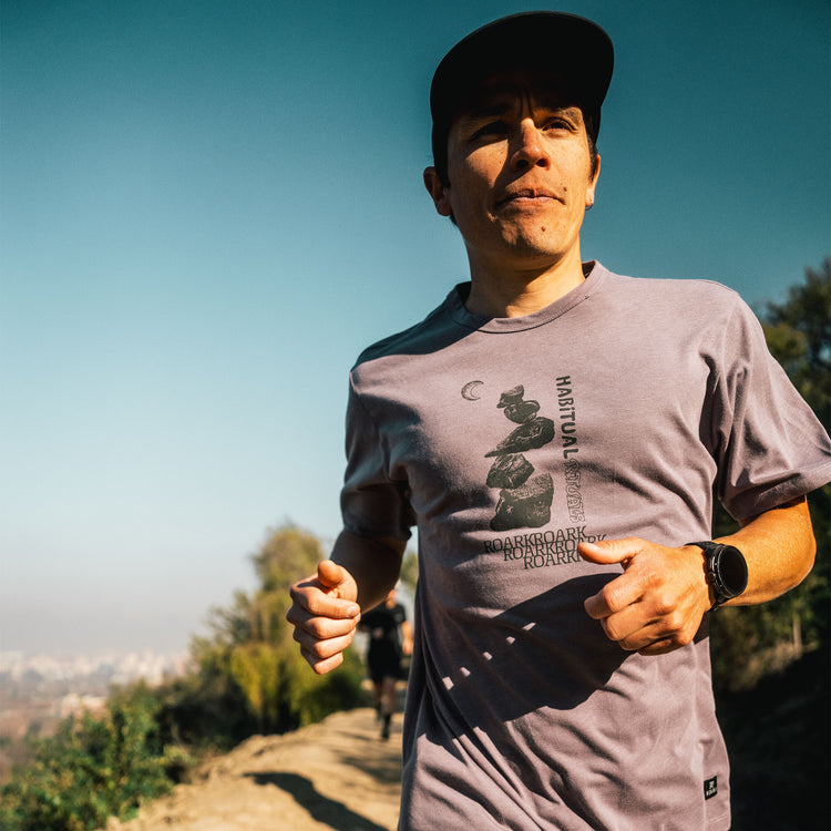 Roark Mathis Active remera de running color lila