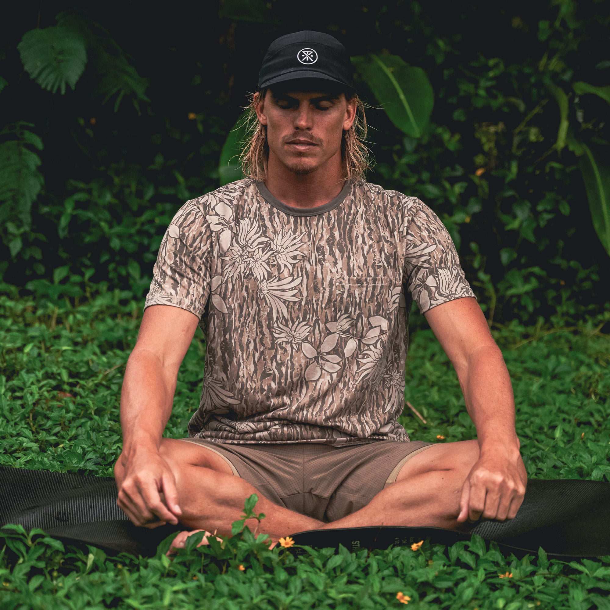 Mathis Active Short Sleeve Tee in Khaki Tie Dye – Roark