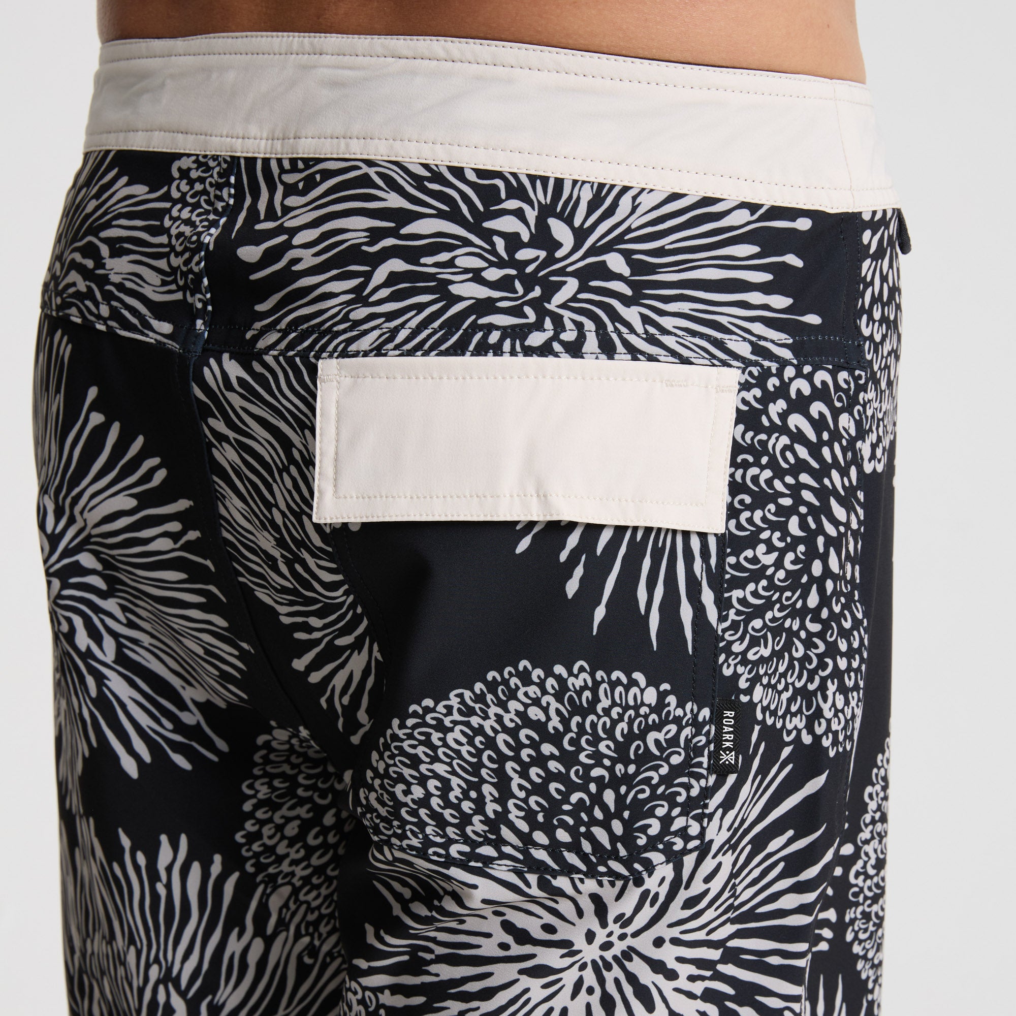 F.C.R.B. Wind and SEAロンT L ブラック LÝFT × WIND AND SEA Stretch Loose Fit Tanktop - Black