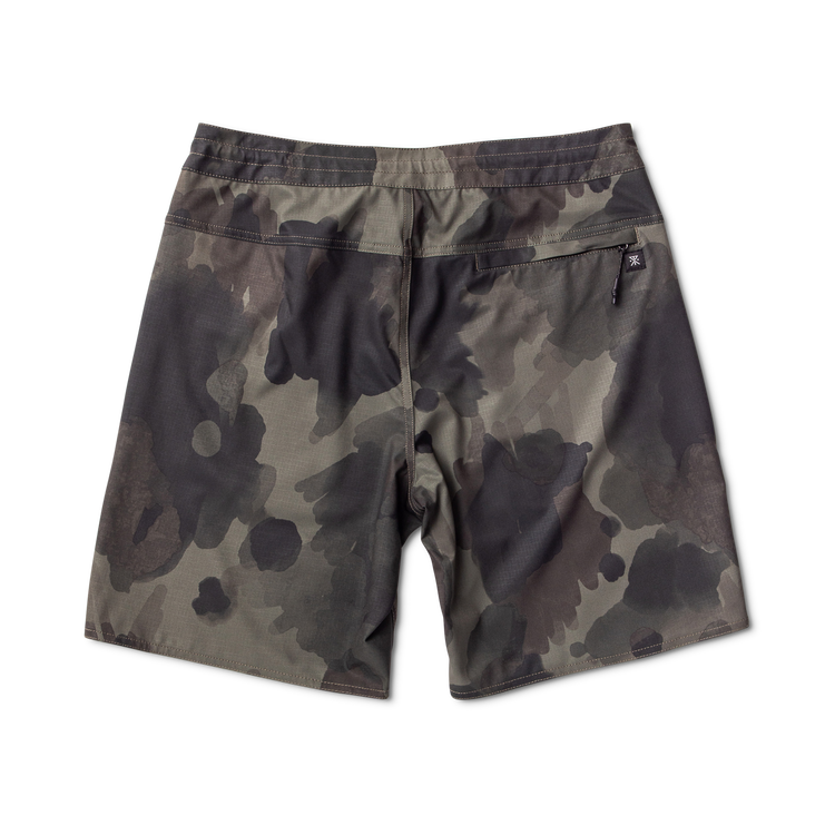 Venture Hybrid Trunk in Camo – Roark