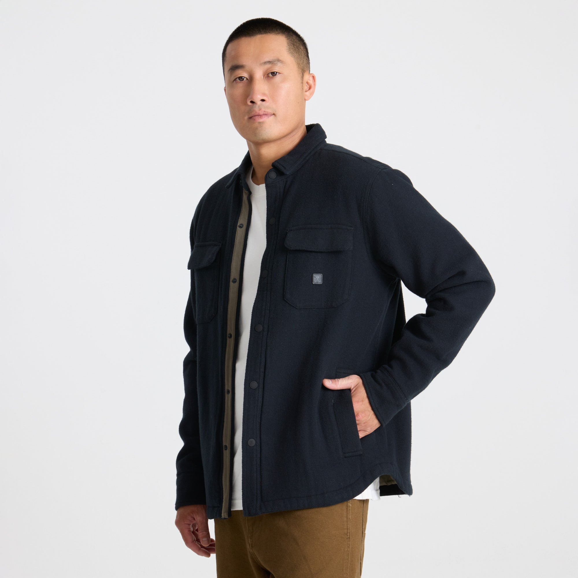 Backwoods Overshirt Jacket in Black – Roark