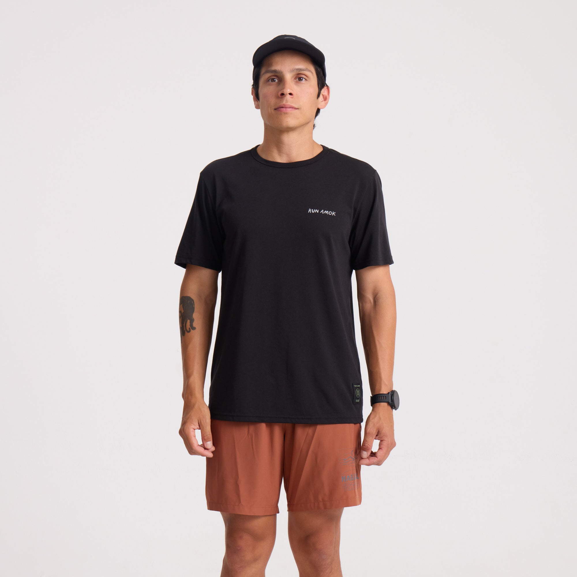 Mathis Active Short Sleeve Tee in Black – Roark