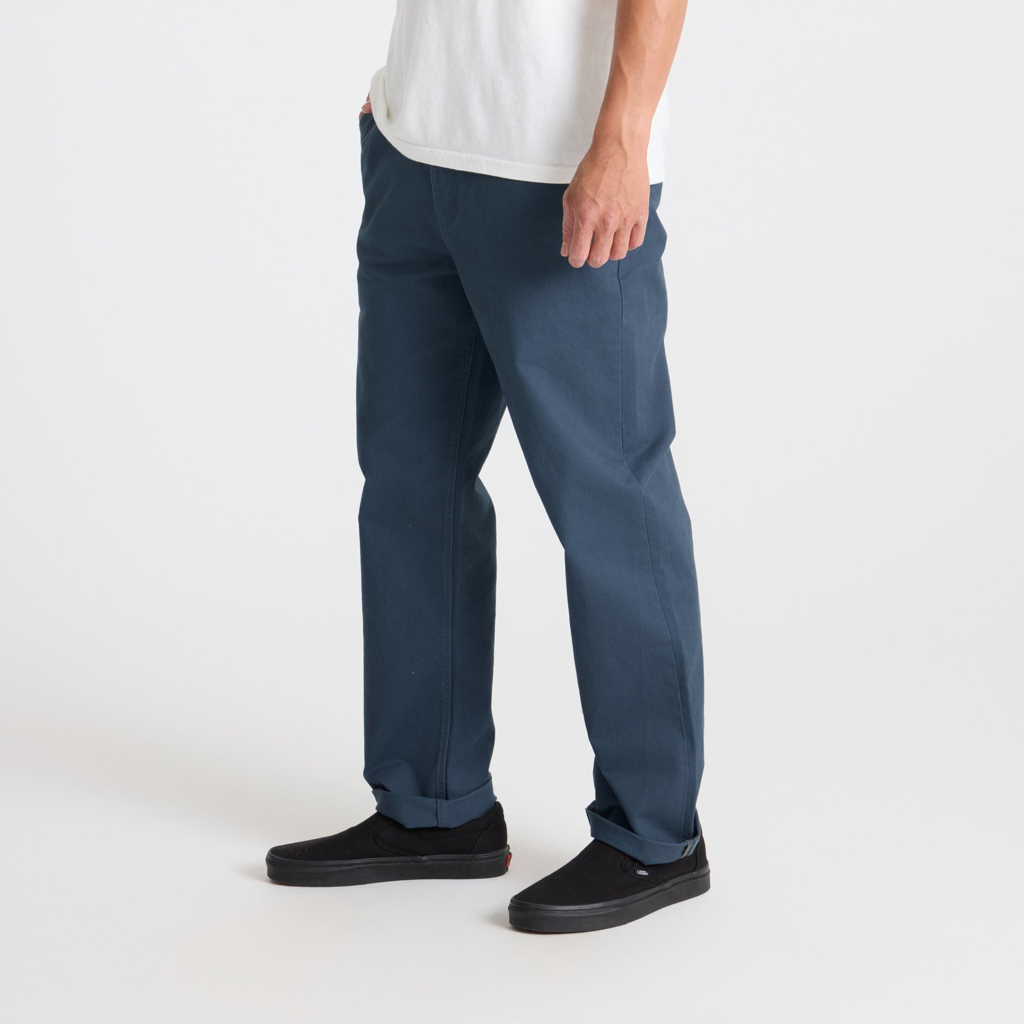 Crossroads Chino Pants in Navy – Roark