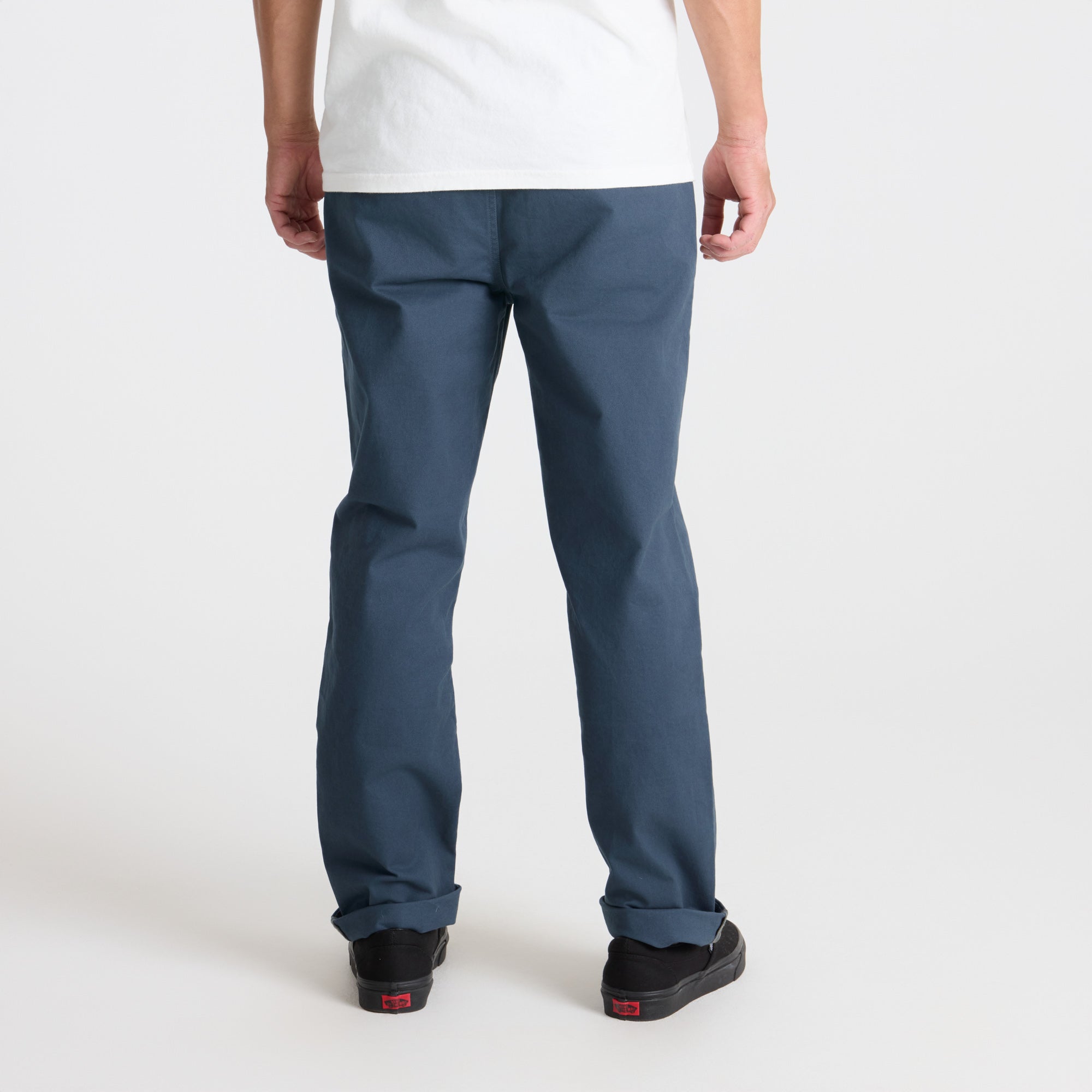 Crossroads Chino Pants in Navy – Roark