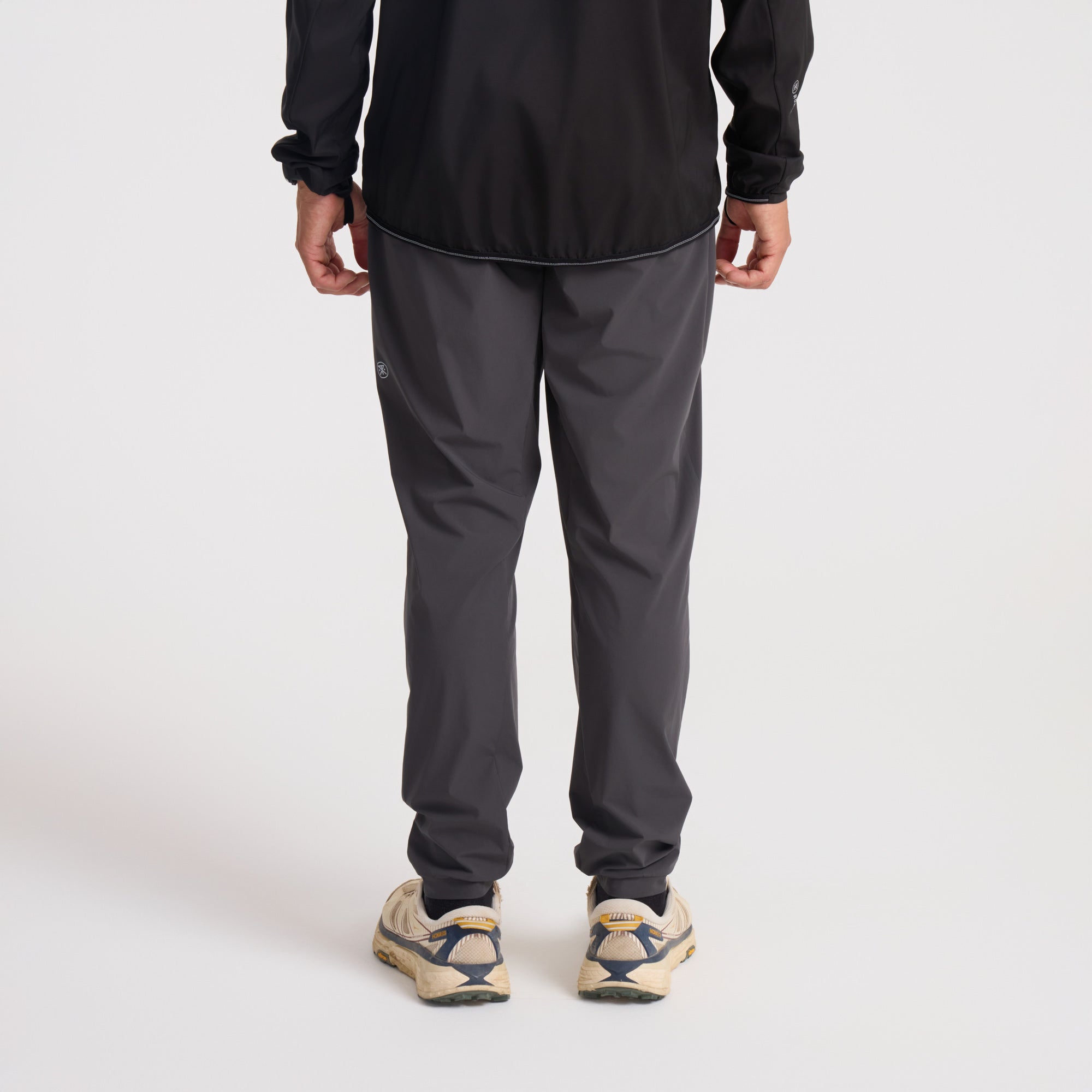 Alta Jogger Pants in Onyx – Roark