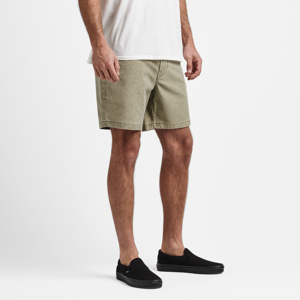 The model view of Roark men's Porter Wash Shorts 17" - Dusty Green Big Image - 4