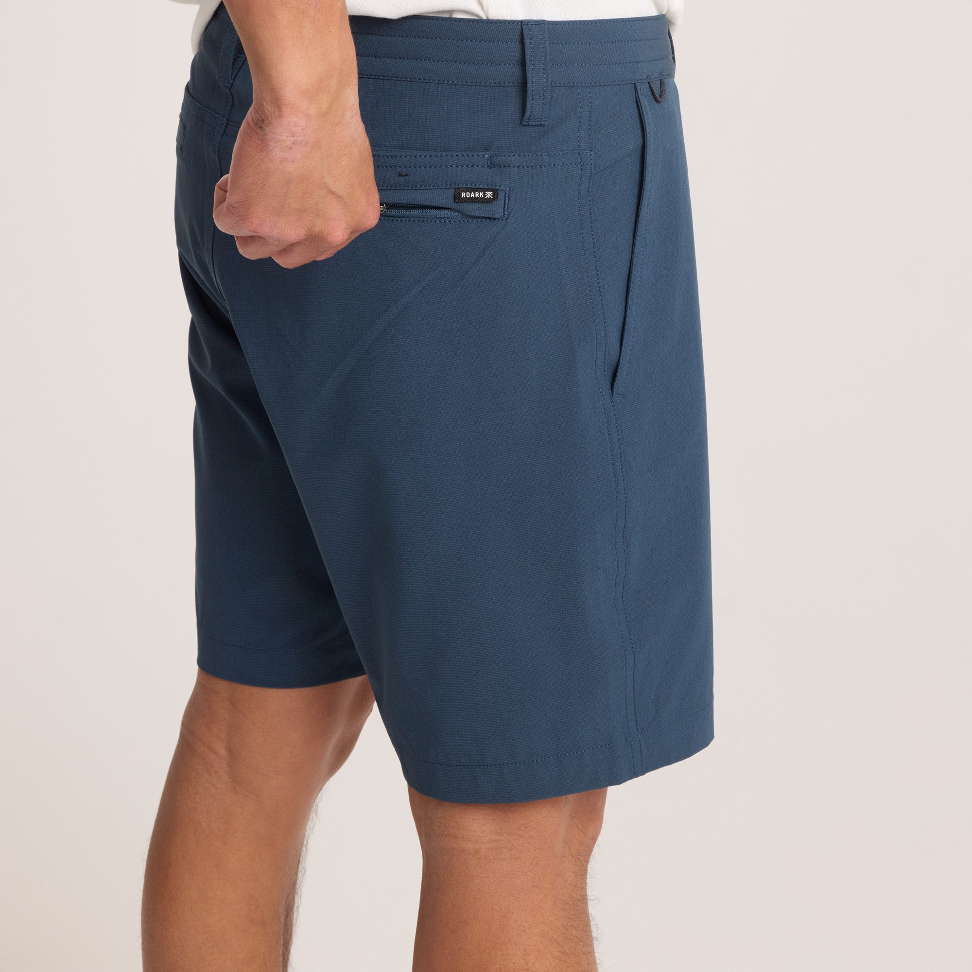 Hytide Hybrid Shorts in Navy – Roark
