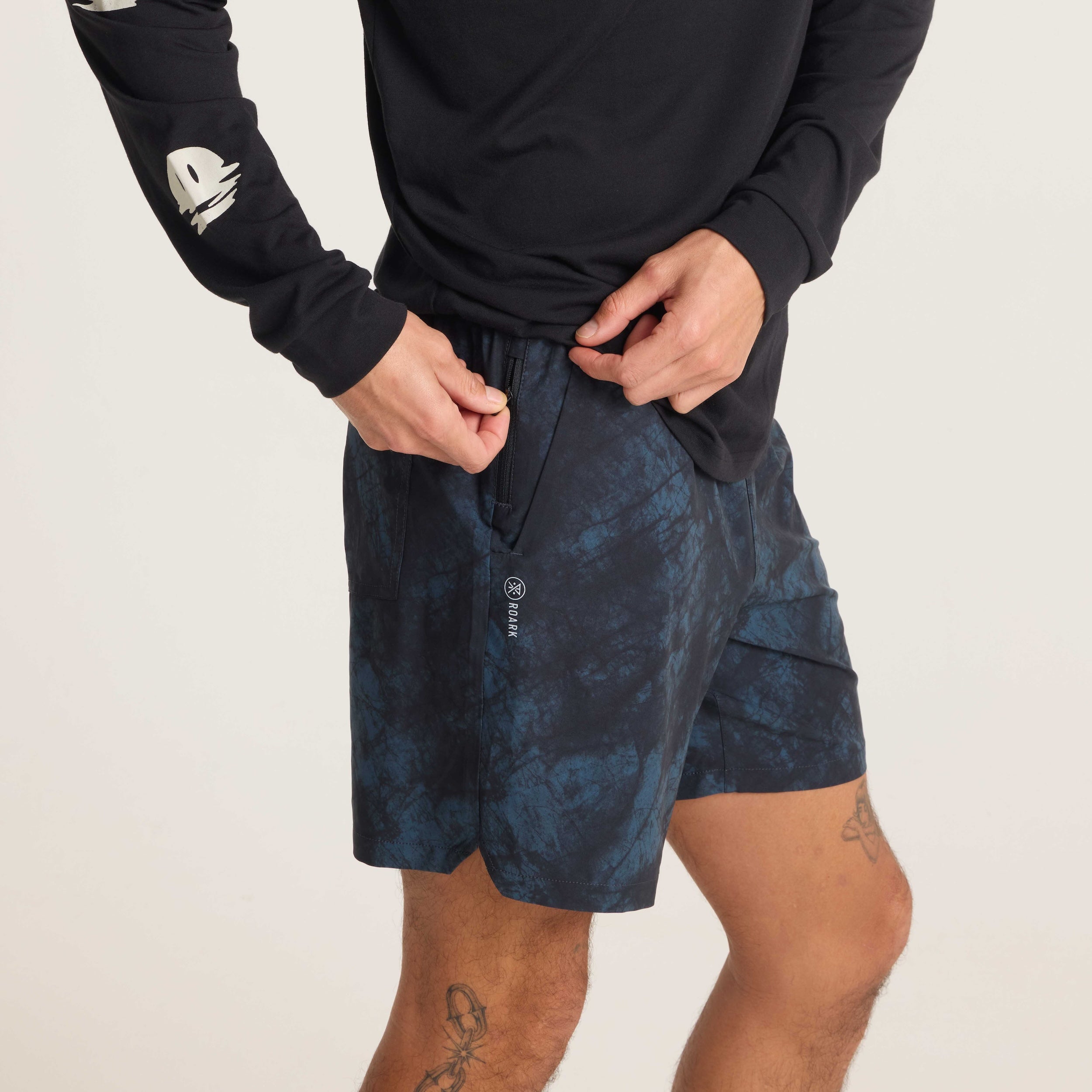 Serrano Active Stretch Shorts in Navy Tie Die – Roark