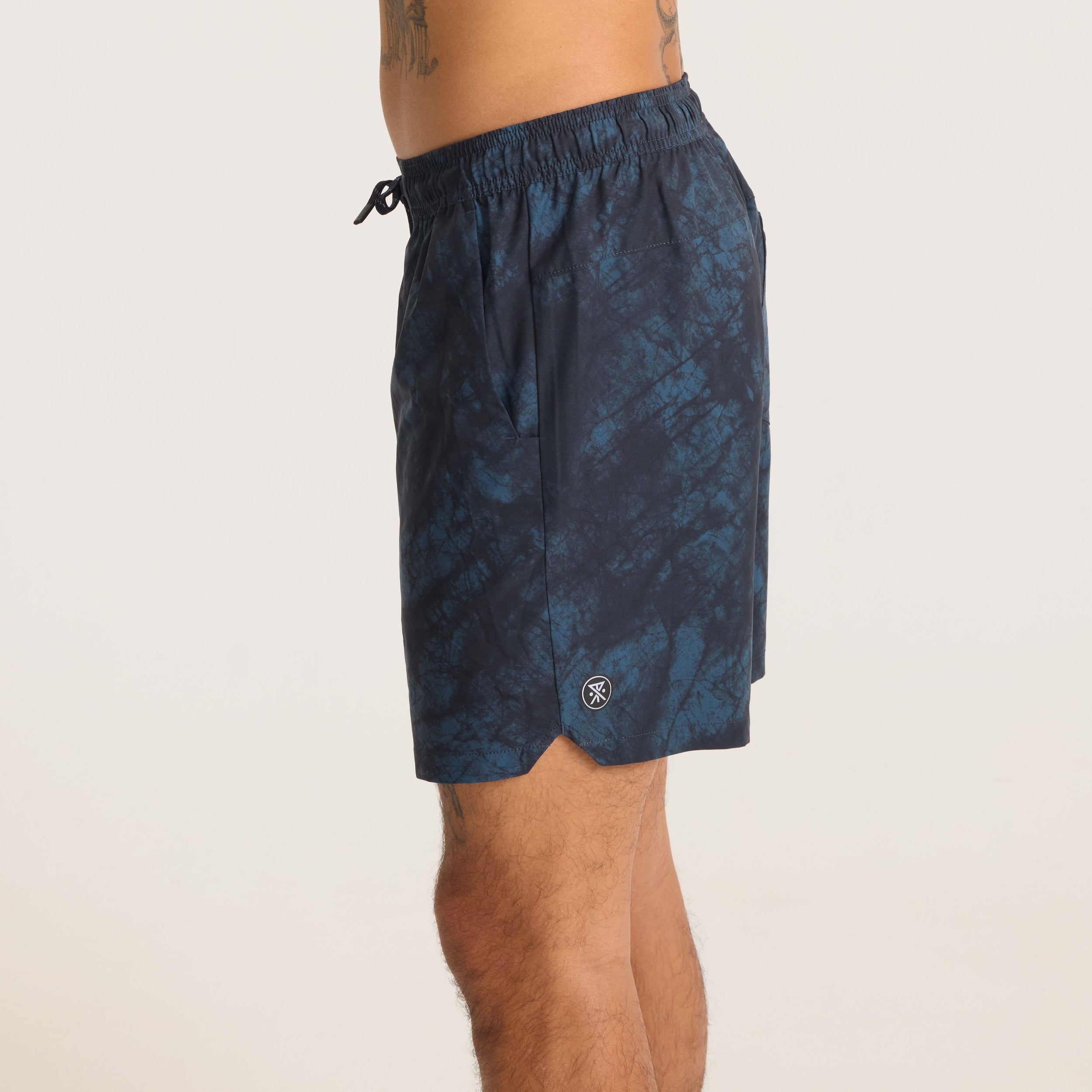 Serrano Active Stretch Shorts in Navy Tie Die – Roark