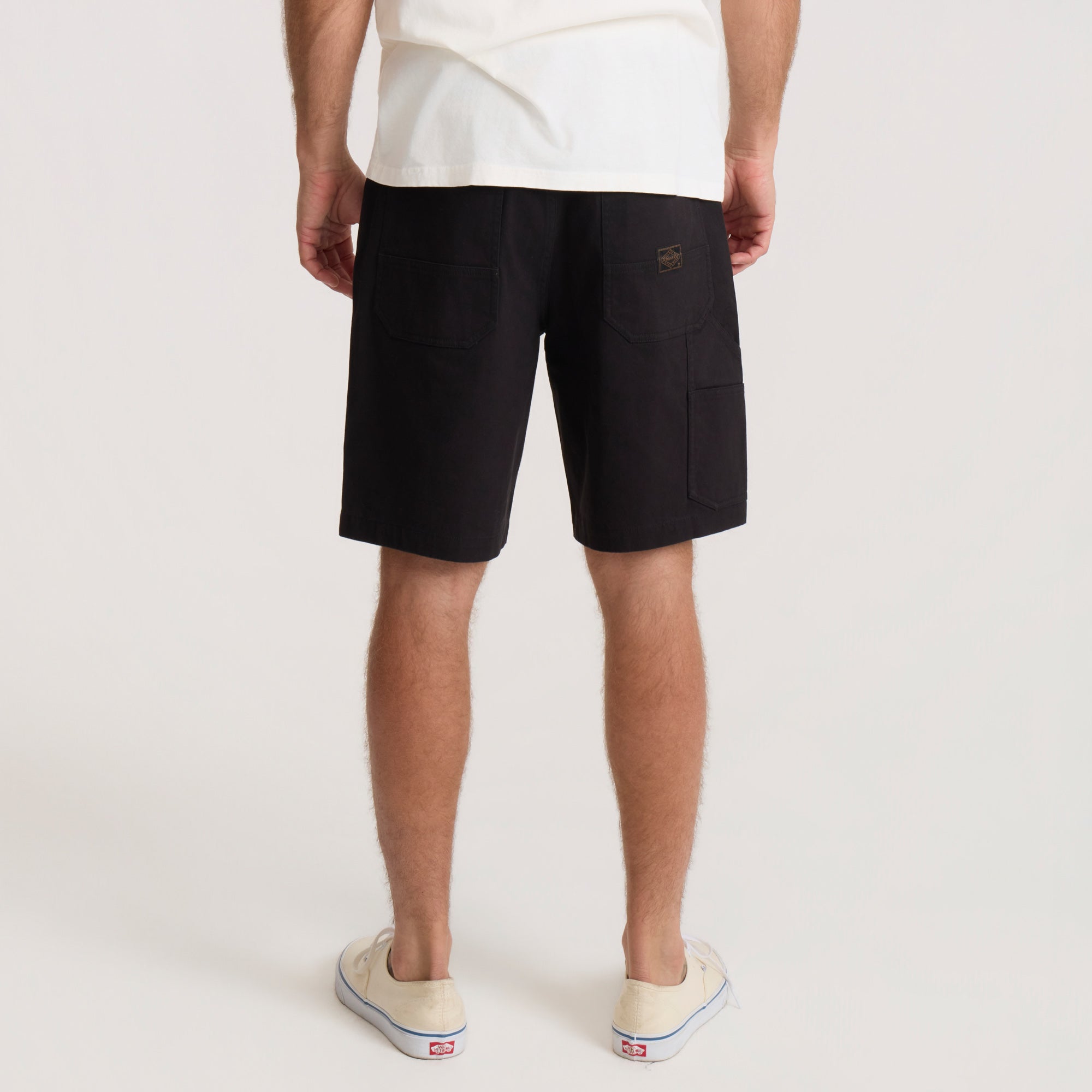 HWY 1 Utility Shorts in Black – Roark