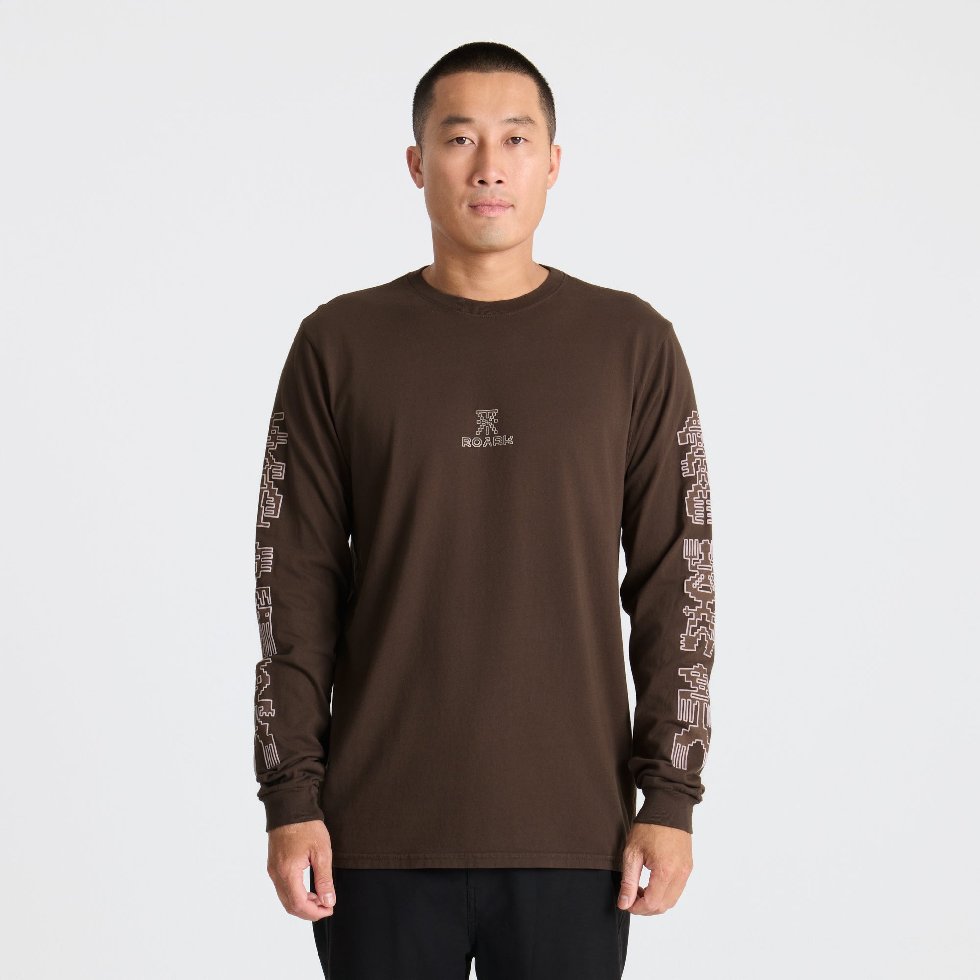 Tomas Premium Long Sleeve Tee in Dark Brown – Roark