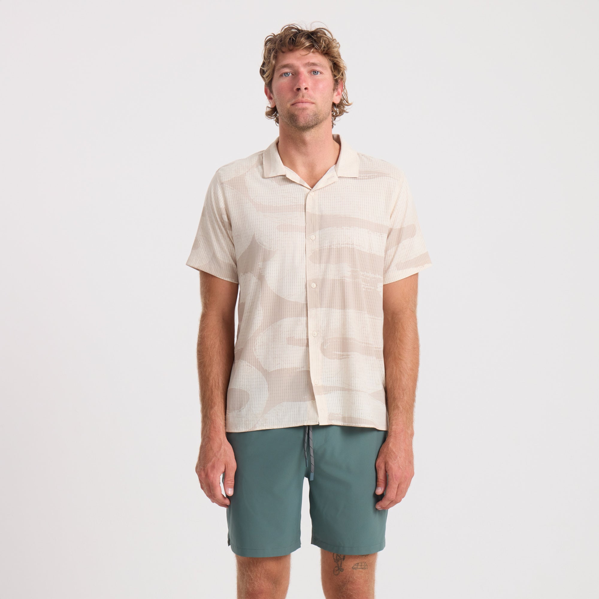 Bless Up Trail Button Up Shirt in Fossil – Roark