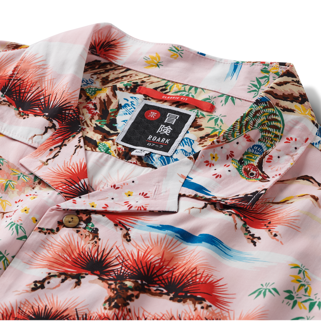 The collar of Roark men's Gonzo Camp Collar Shirt - Aloha From Japan Pink Cherry Blossom Big Image - 7
