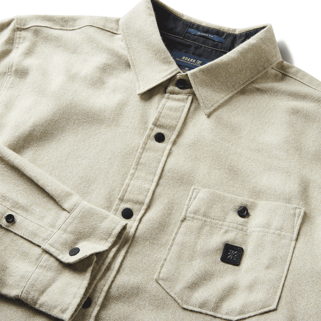 The collar of Roark men's Nordsman Light Long Sleeve Flannel - Dusty Green Big Image - 7