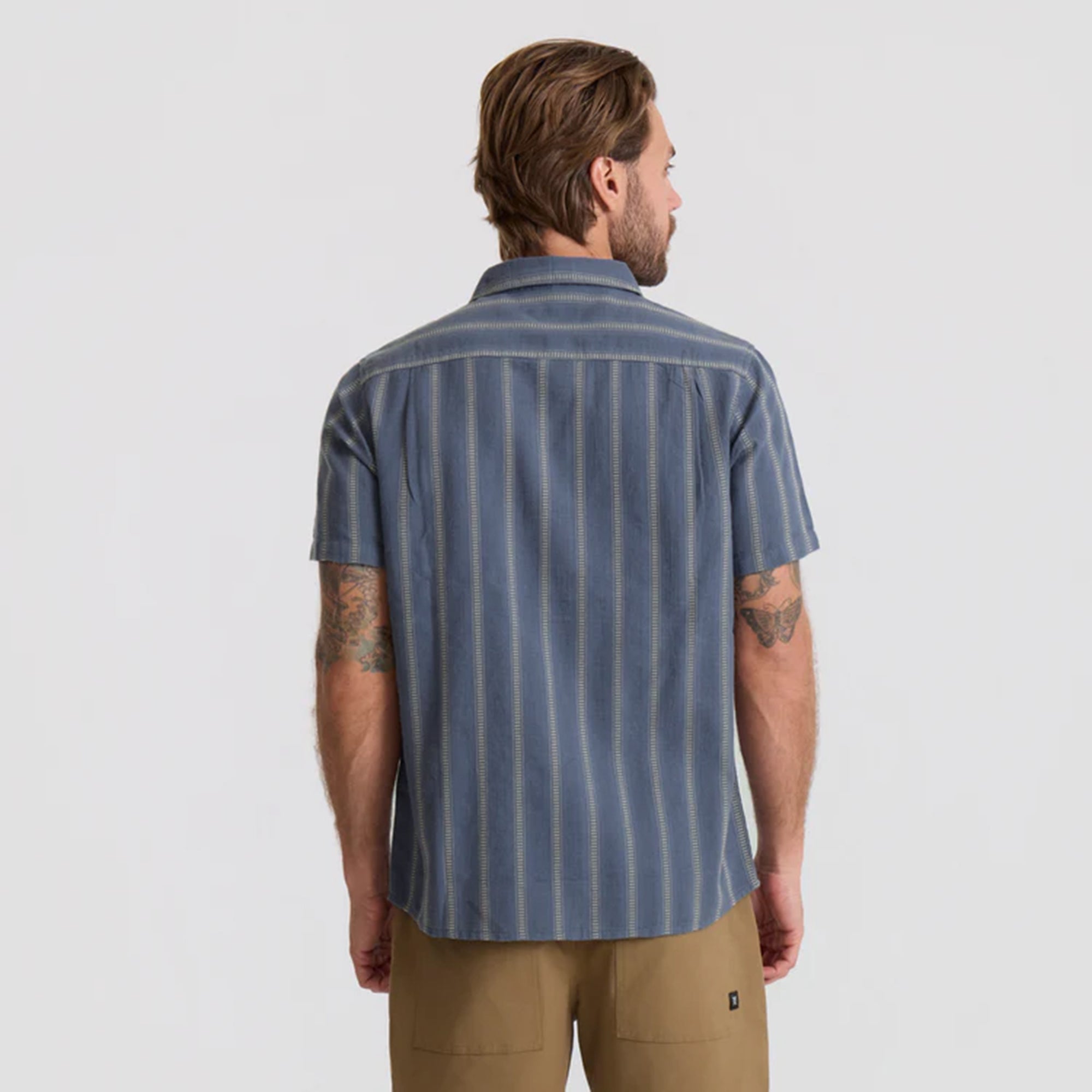 roar ポロシャツ Crosswinds Button Up Shirt in Neptune – Roark