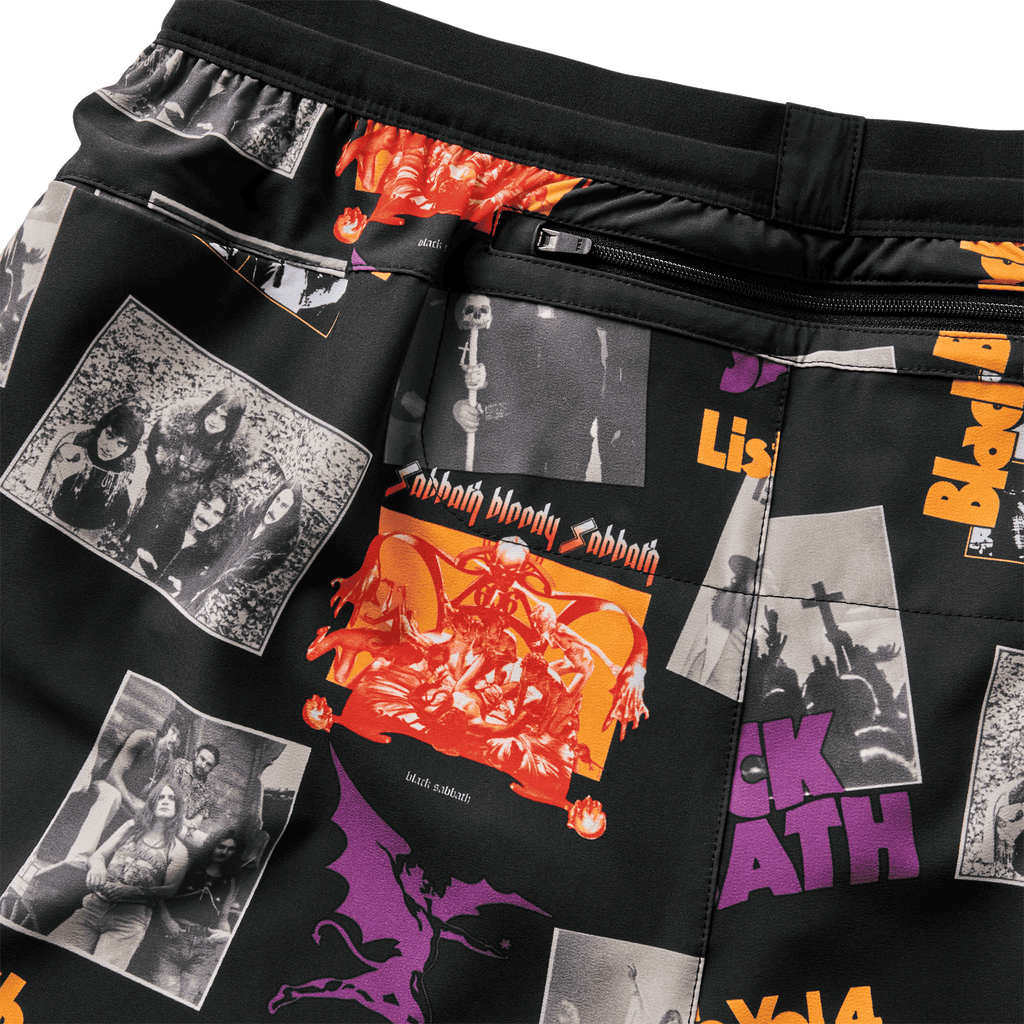 The back zipper of Roark Run Amok's Alta Shorts 5" - Black Sabbath Black Big Image - 7