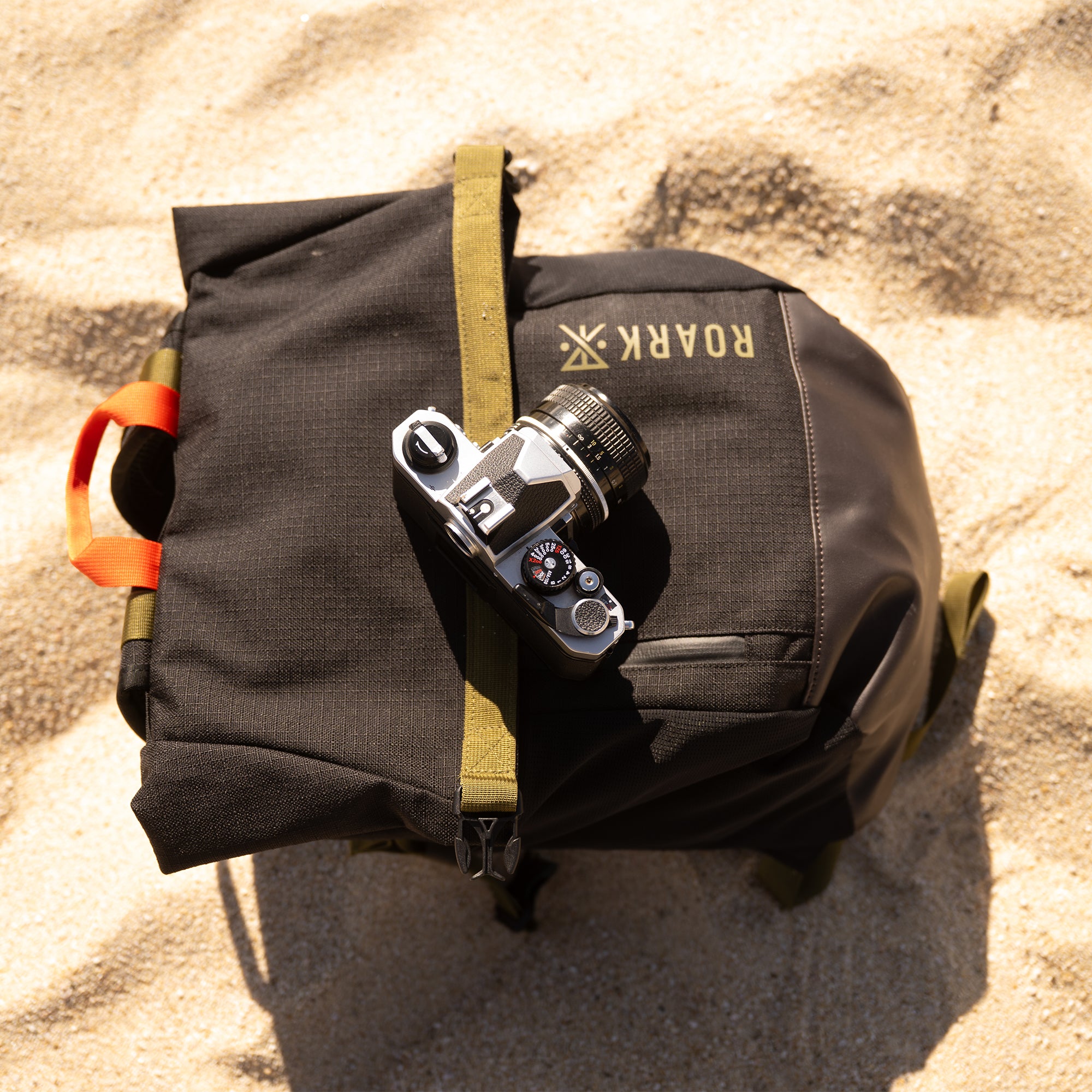 Passenger 27L 2.0 Bag - Black – Roark