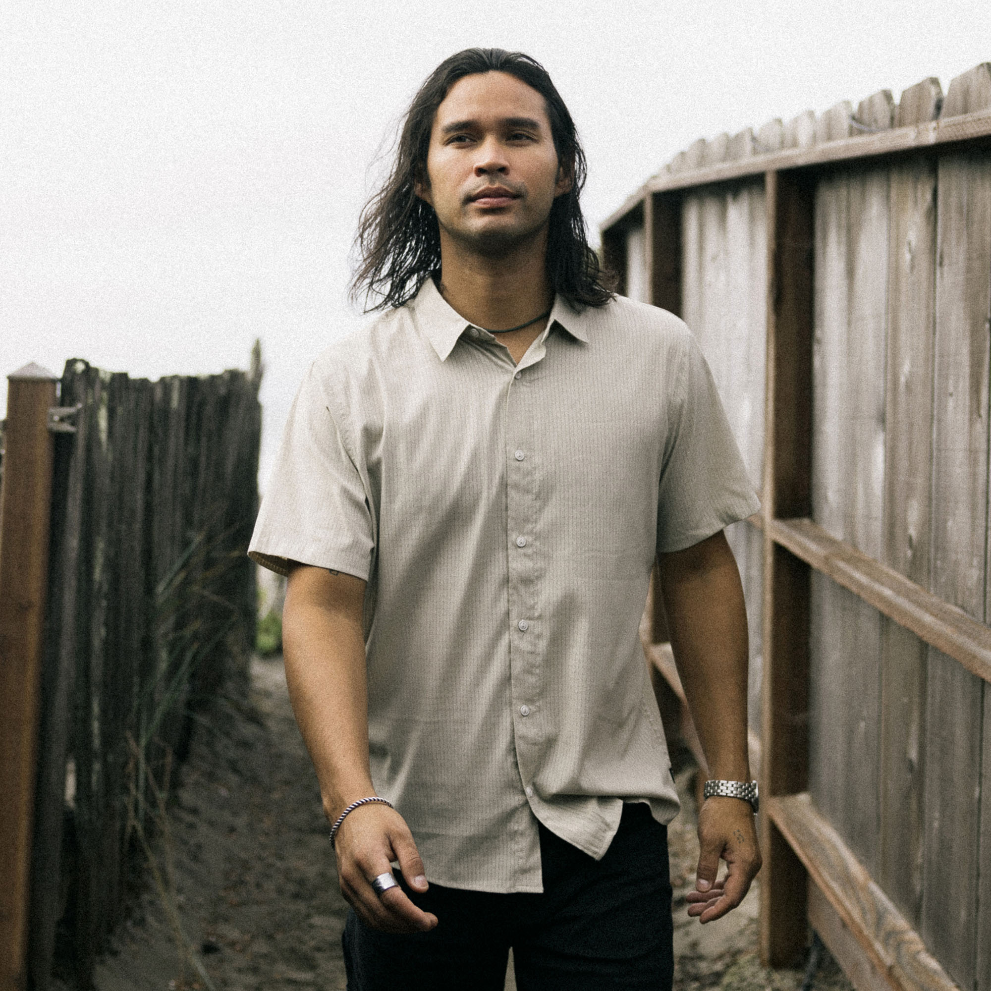 Bless Up Breathable Stretch Shirt in Fossil – Roark
