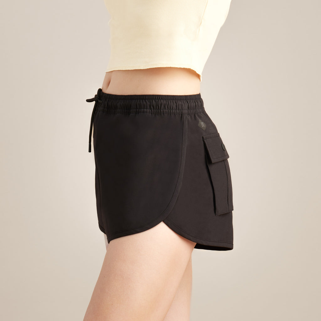 The on body view of Roark women's Overseas Shorts - Black Big Image - 4