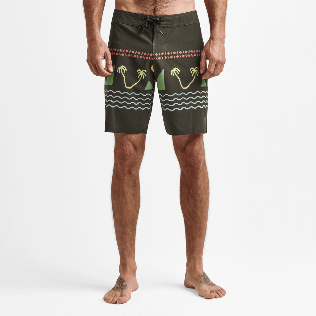 The on body view of Roark's The front of Roark's Passage Primo Boardshorts 18" - Island Time Dark Military Big Image - 2