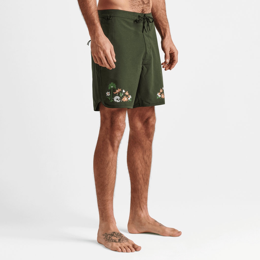 The on body view of Roark's Chiller Boardshorts 17" - Atoll Dark Military Big Image - 3