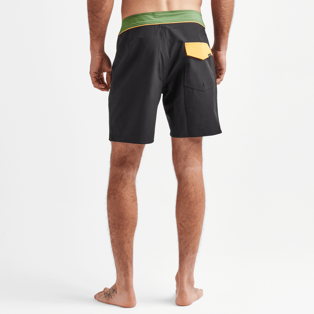 The model view of Roark's Passage Boardshorts 17" - Solid Black Big Image - 3