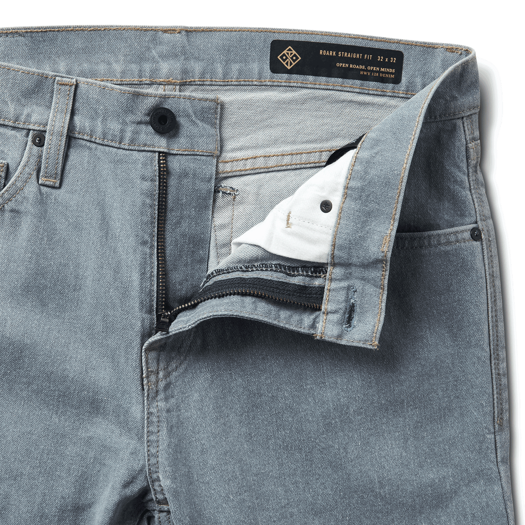 The front zipper of Roark's HWY 128 Straight Fit Denim - Smokey Blue Big Image - 10