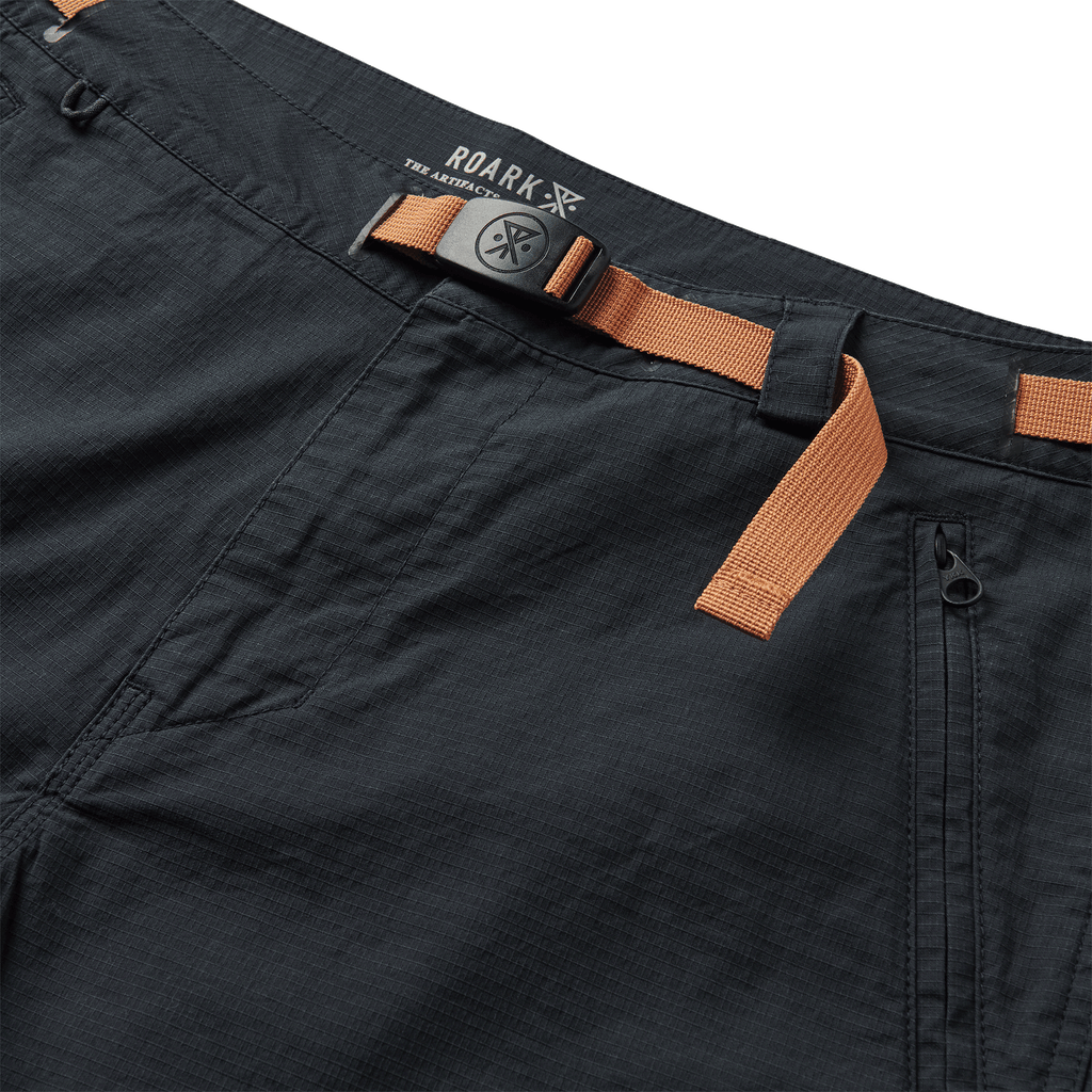 The front belt of Roark's Campover Shorts 17" - Dark Navy Big Image - 8