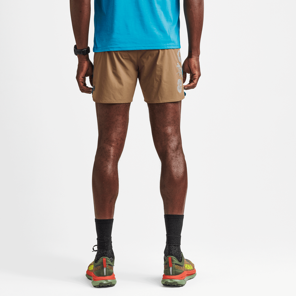 The on body view of Roark's Alta Shorts 5" - Turquoise Big Image - 3