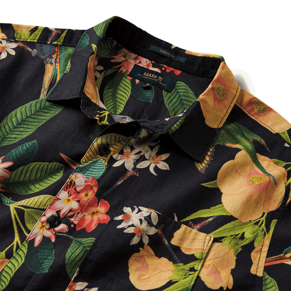 The collar of Roark's Journey Shirt - Manu Floral Black Big Image - 7