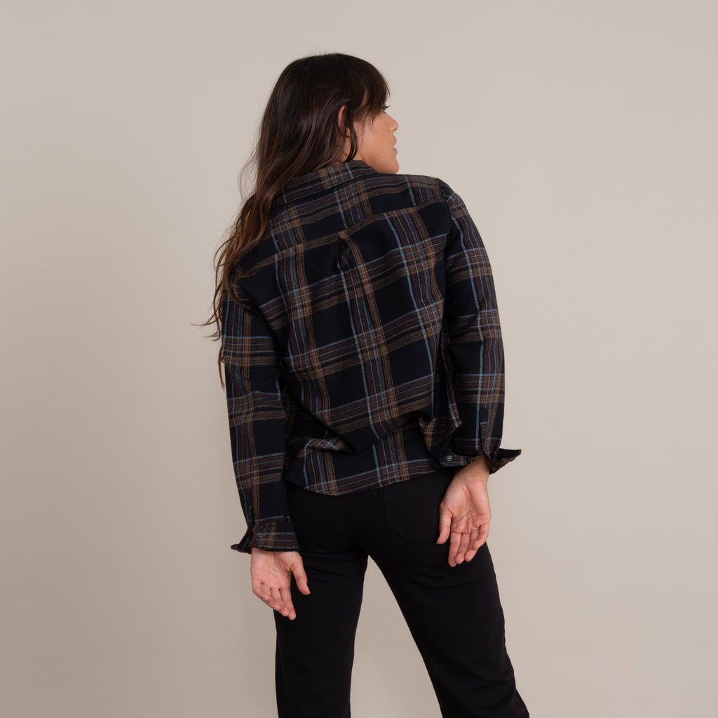 The on body view of Roark's Alpine women's woven shirt. Big Image - 11
